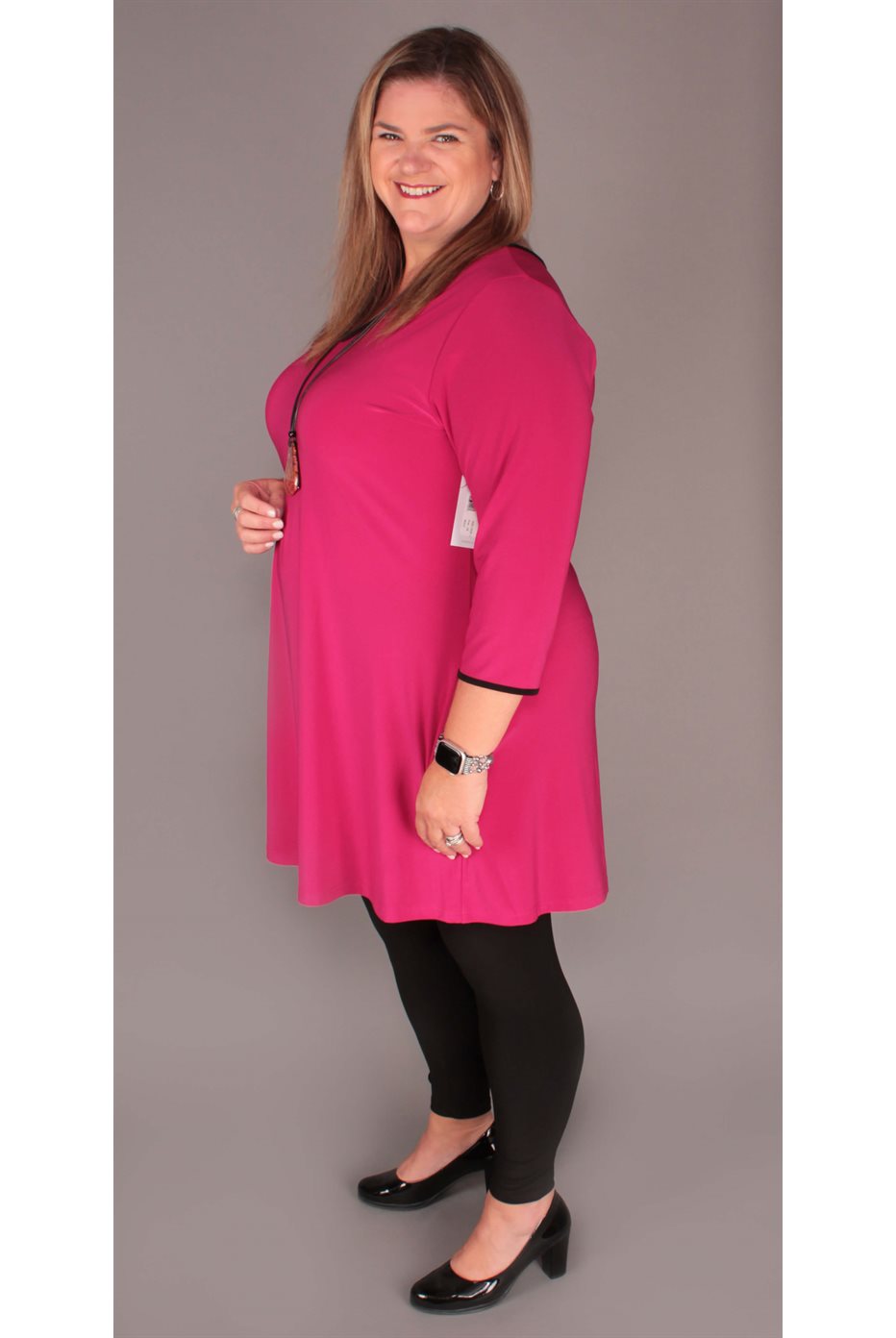 Reversible trapeze tunic with magenta tip